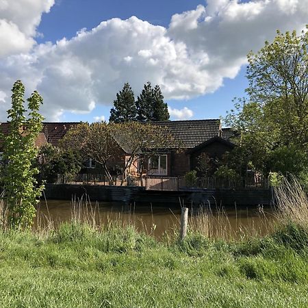Haus "Am Kanal" Villa Krummhörn Eksteriør billede